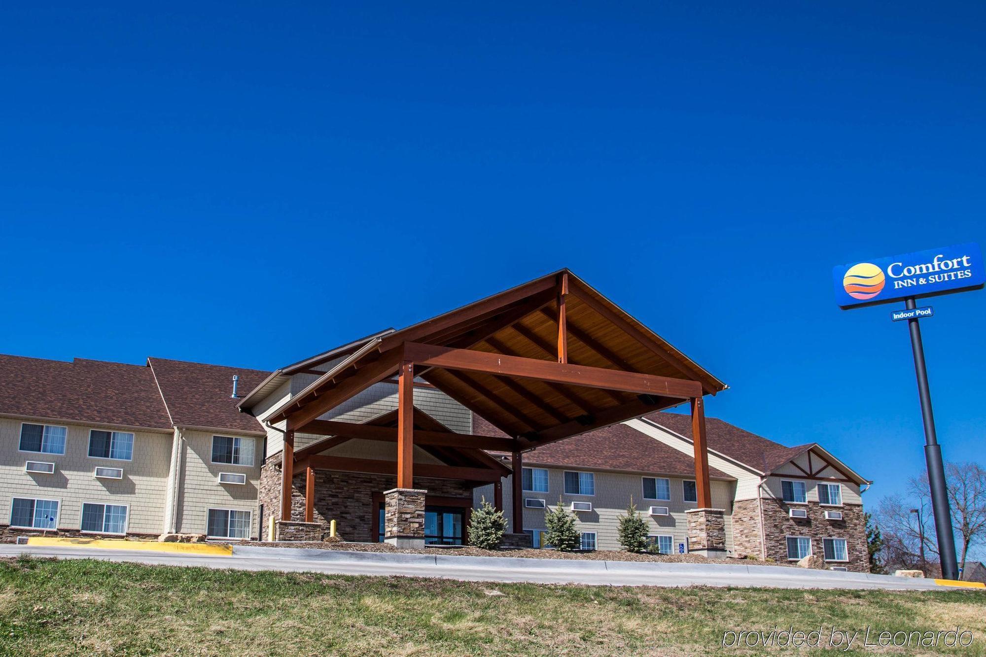Comfort Inn & Suites Riverview Near Davenport And I-80 Le Claire Экстерьер фото